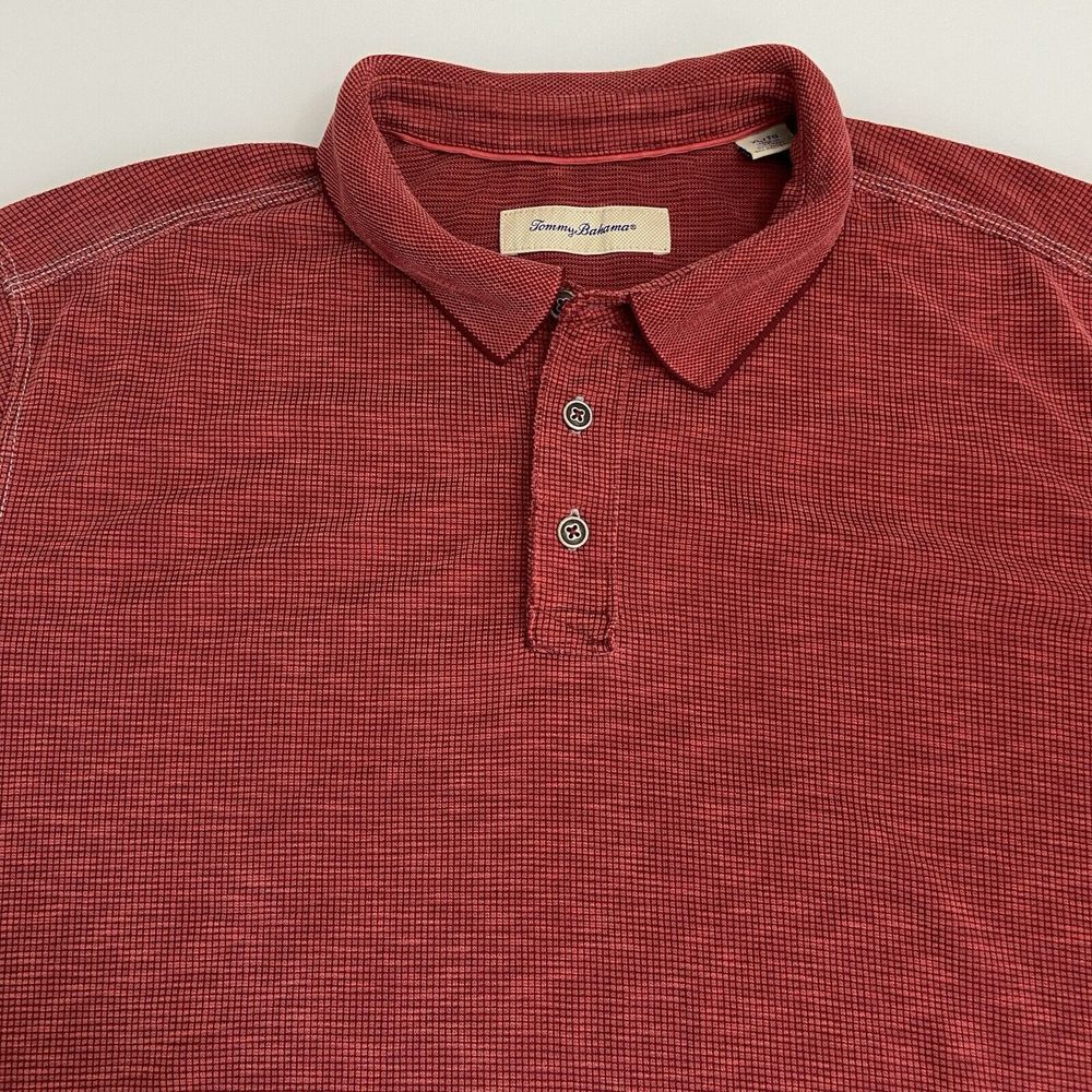 Tommy Bahama Men's Red Waffle Knit Short Sleeve Size XL Grey Contrast Stich